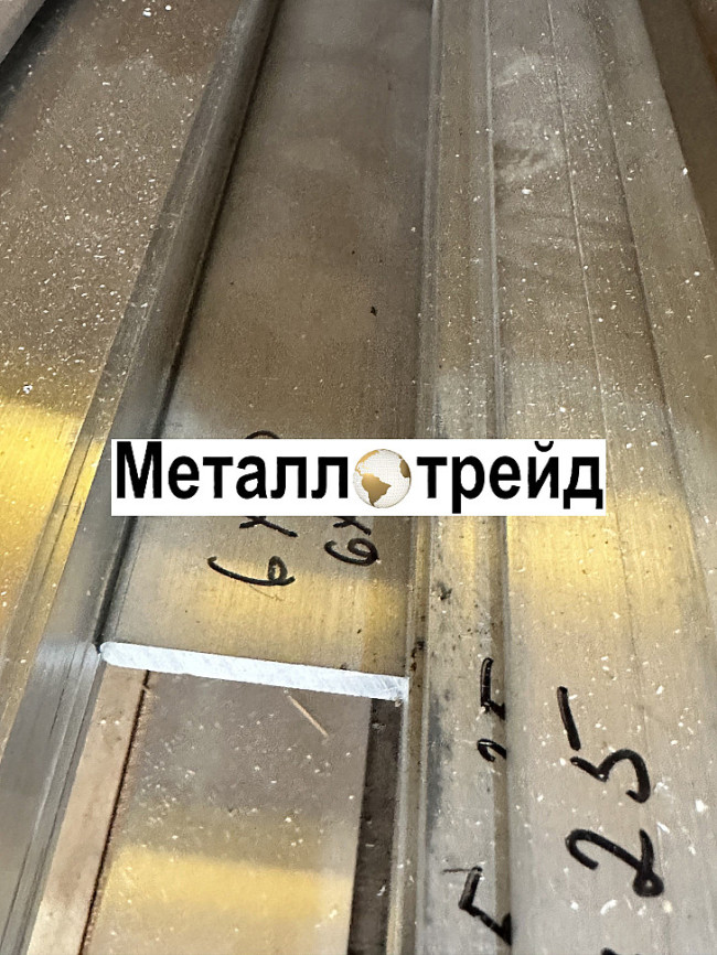 Полоса, шина алюминиевая АД31 8х60х4000 мм